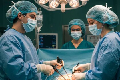 Key Differences Between Mohs Surgery and Traditional Excisional Surgery